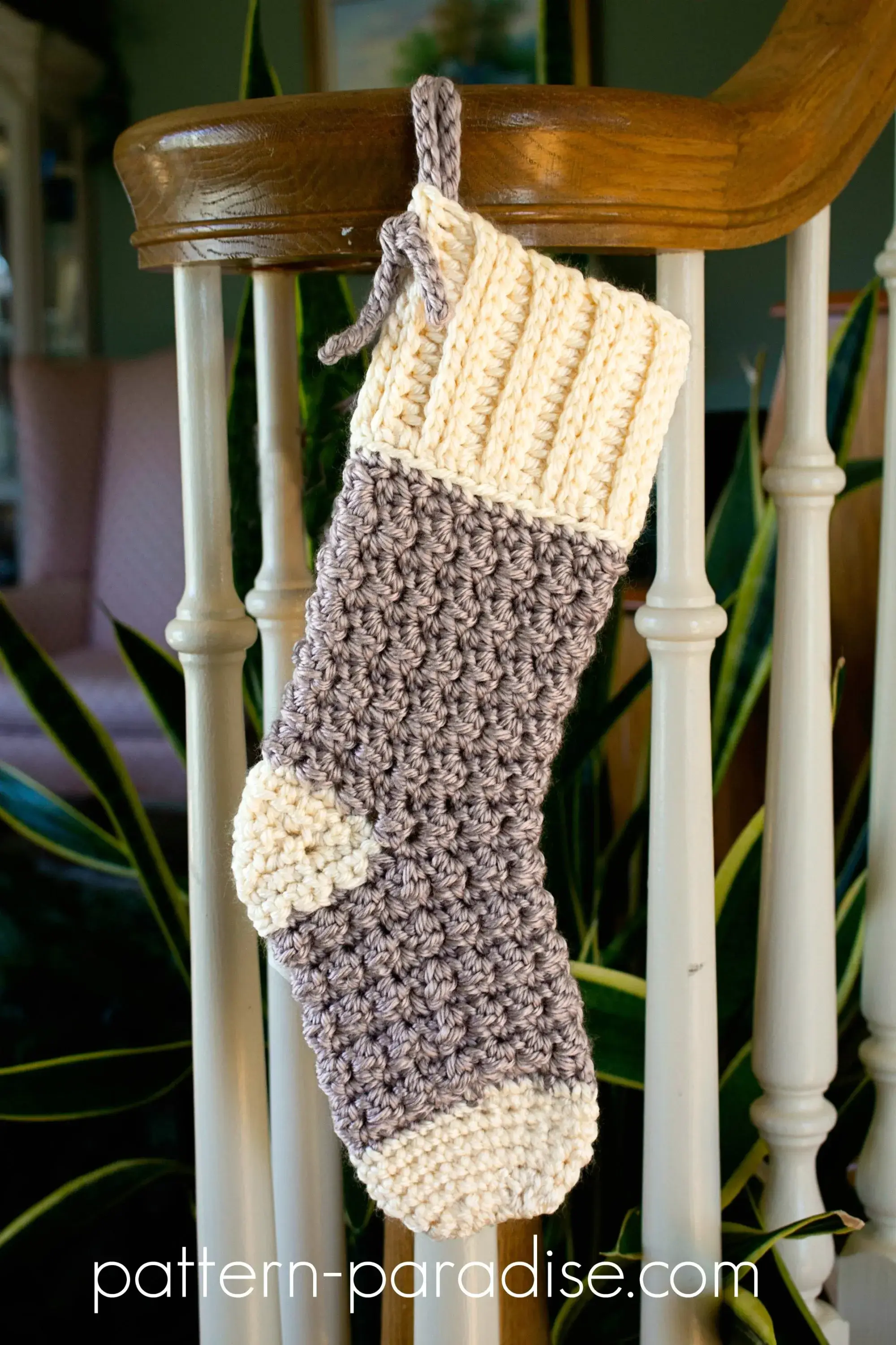 cozy-cottage-stocking